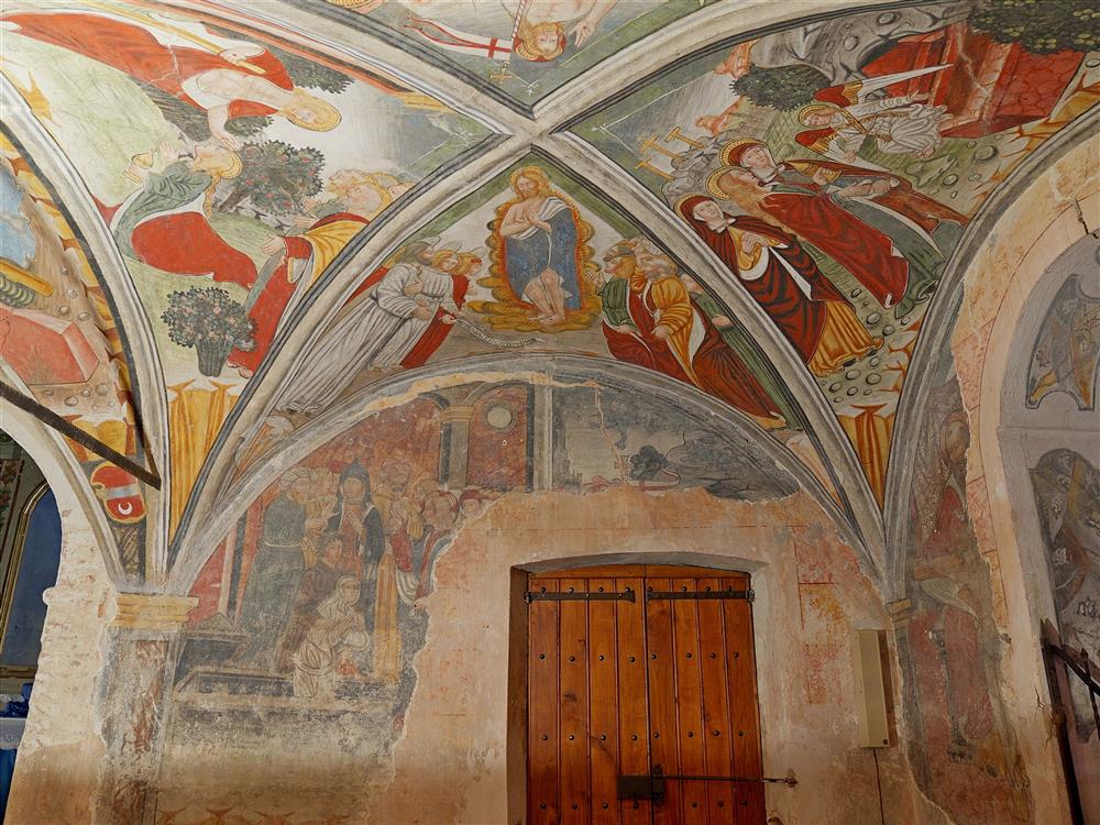Cossato (Biella, Italy) - Interiors covered with frescoes of the Church of San Pietro